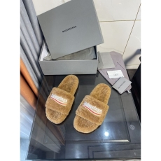 Balenciaga Slippers